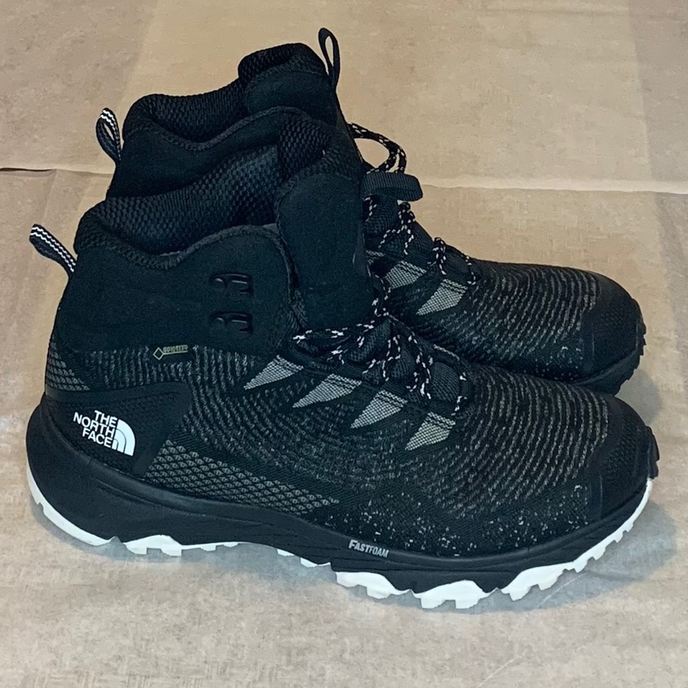 The NORTH FACE ULTRA FASTPACK III MID FUTURELIGHT